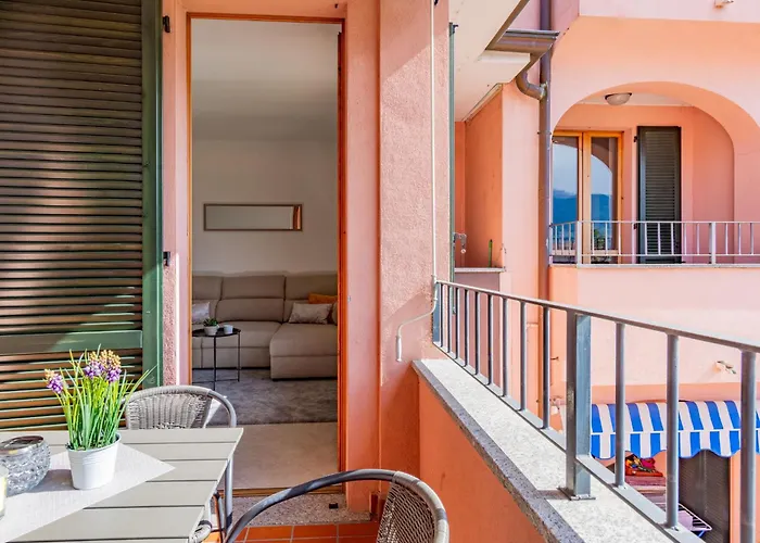 Andy By Interhome Colico